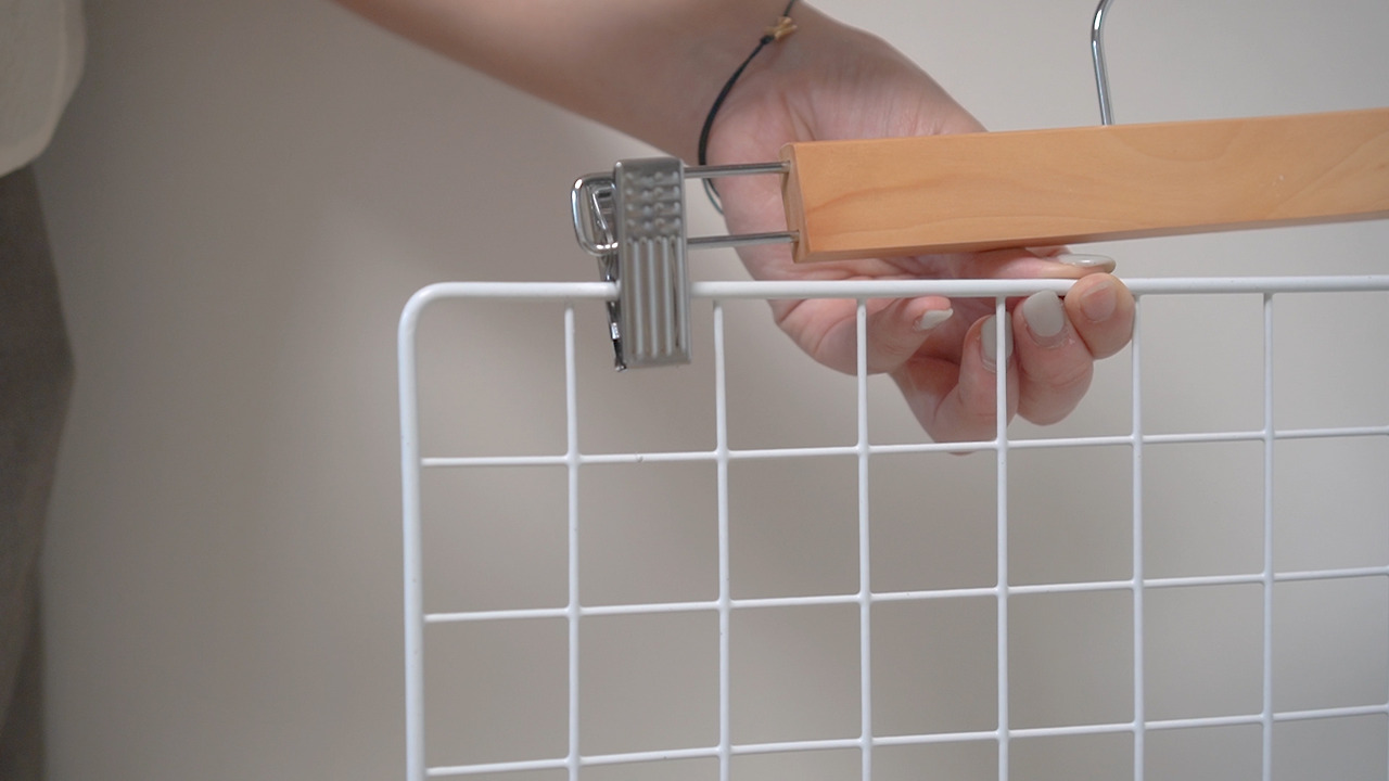 바나나 후크 .00_04_57_12.Still067.jpg