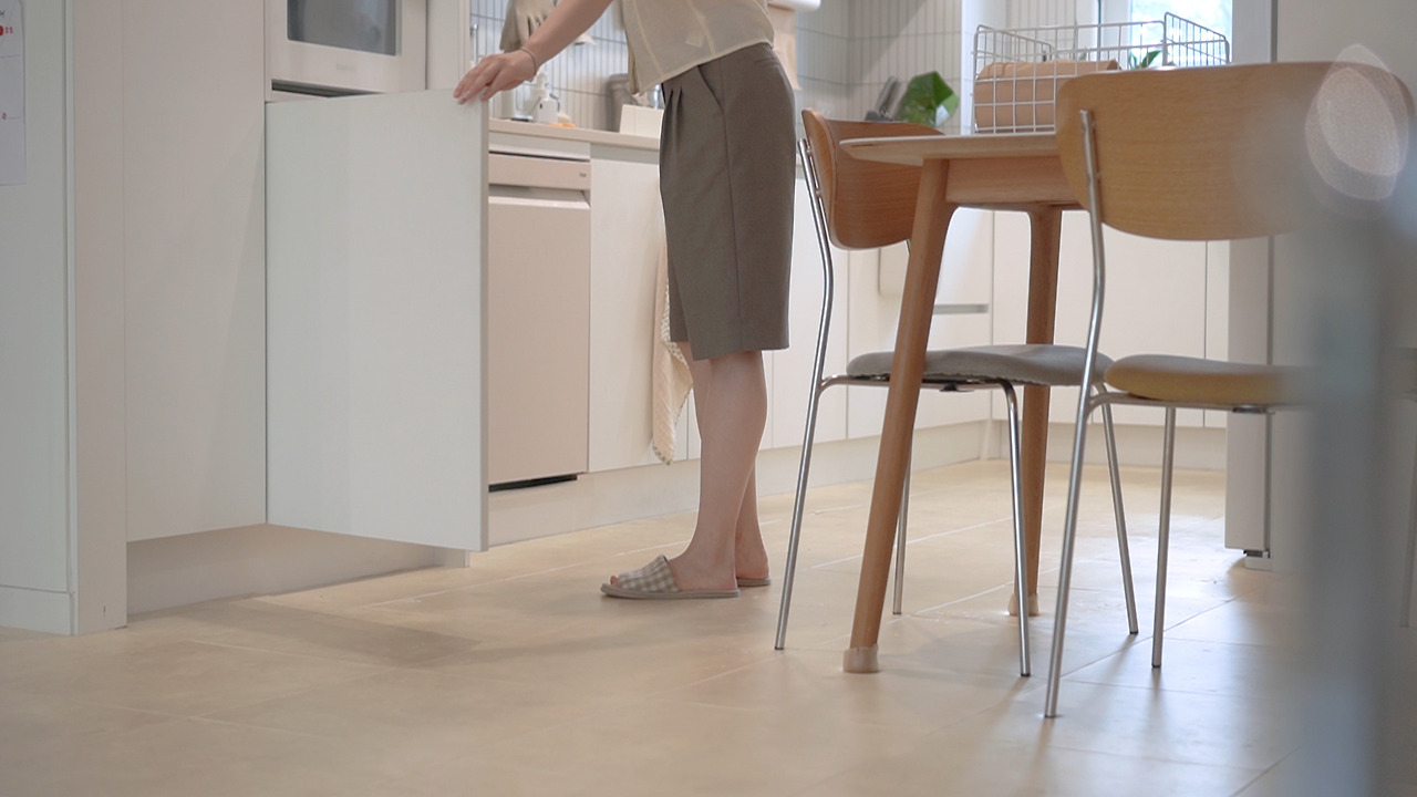 바나나 후크 .00_03_35_10.Still047.jpg