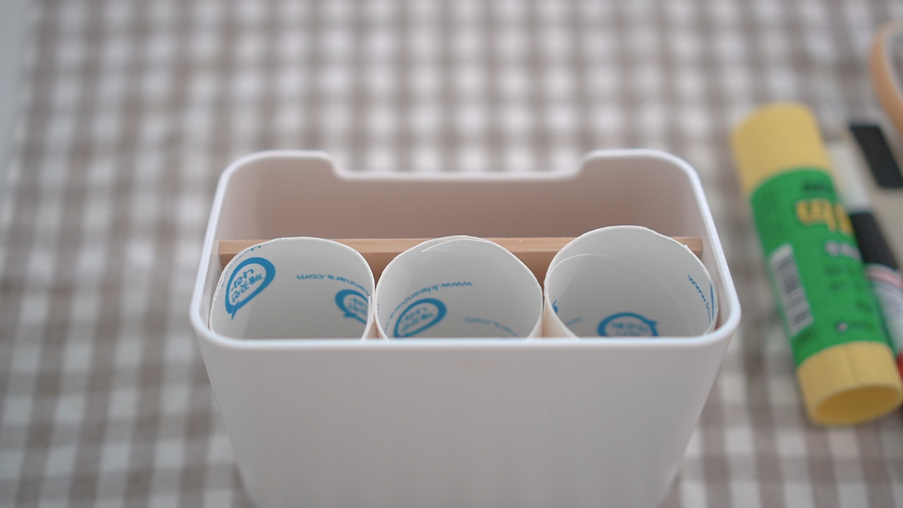 재활용 살림.00_05_16_16.Still060.jpg