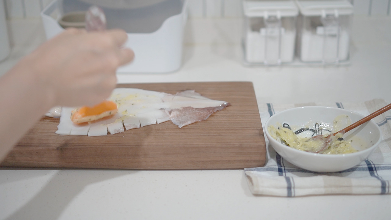 Vlog 40-Air Fryer.00_09_49_10.Still122.jpg