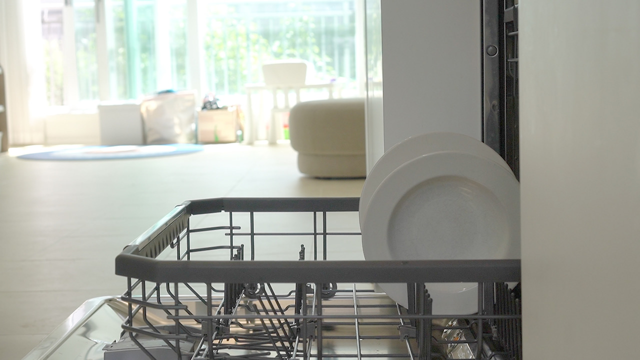 Vlog 37-IKEA Kitchen.00_07_35_04.Still090.jpg