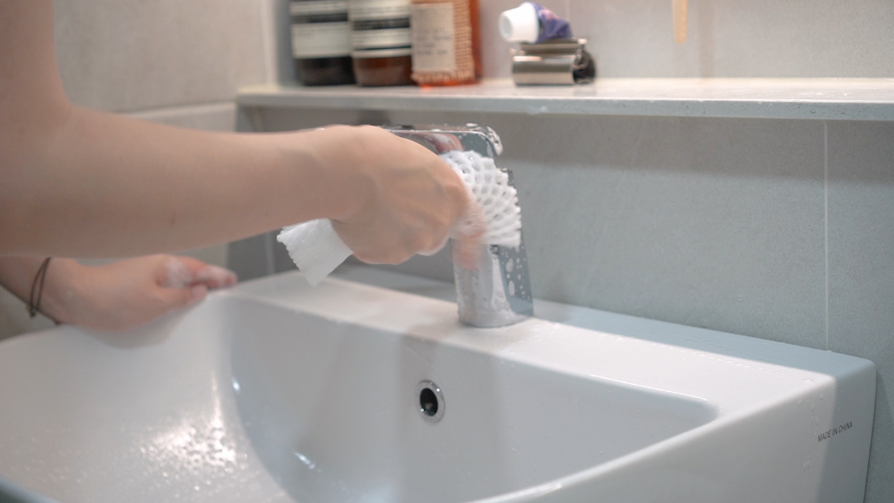 재활용 청소 팁.00_03_03_12.Still041.jpg