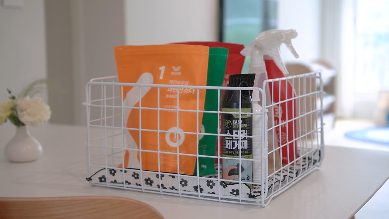 바나나 후크 .00_04_00_26.Still051.jpg