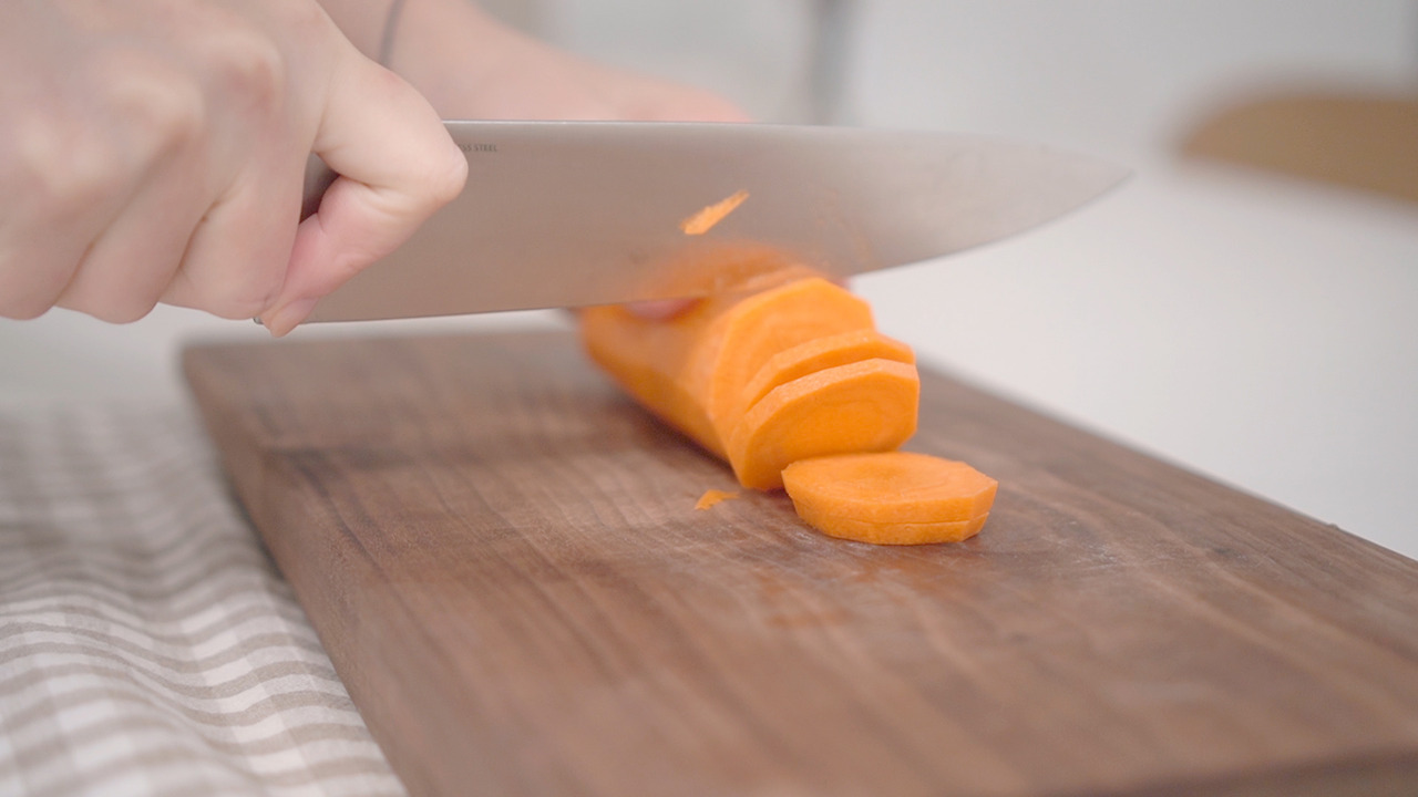 Vlog 40-Air Fryer.00_06_10_00.Still074.jpg