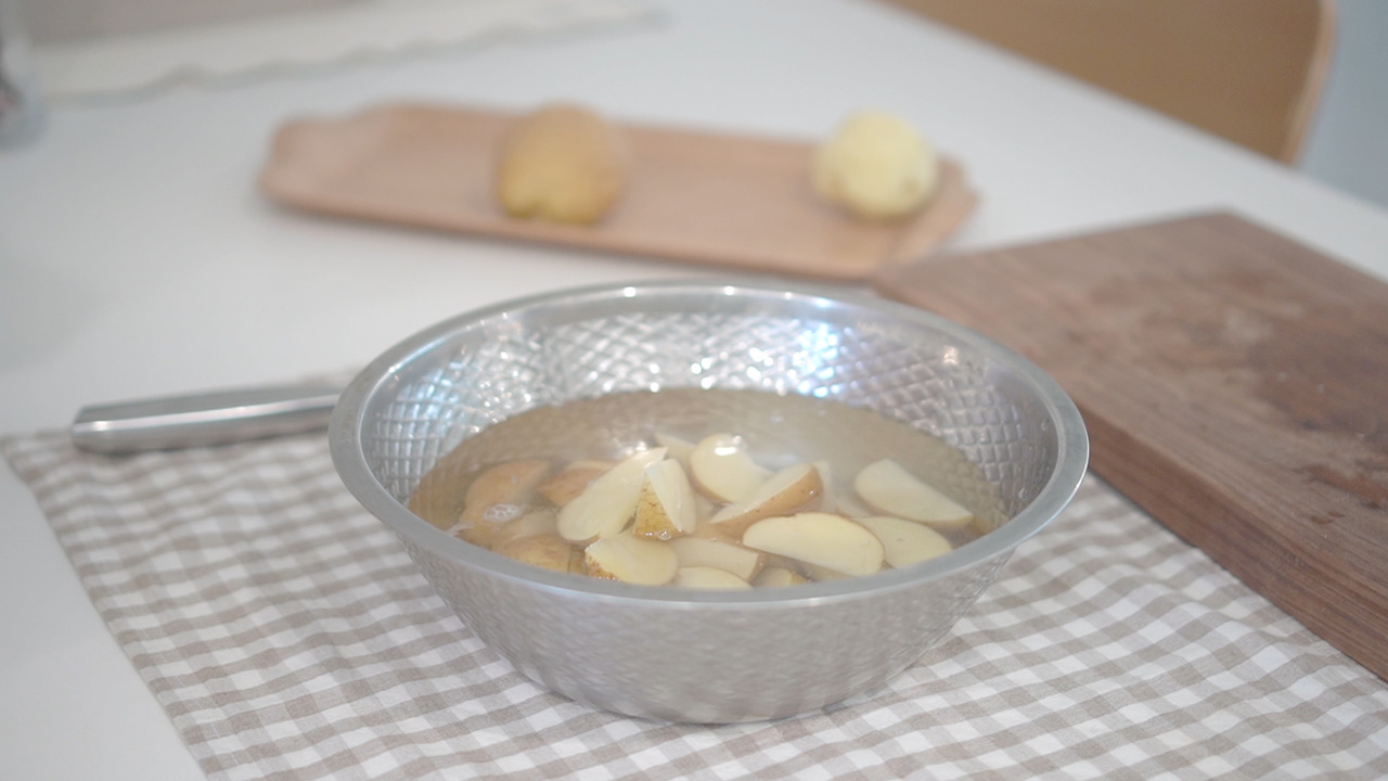 Vlog 40-Air Fryer.00_03_28_05.Still047.jpg