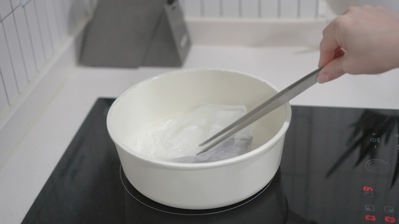 다이소 친환경.00_10_00_27.Still151.jpg