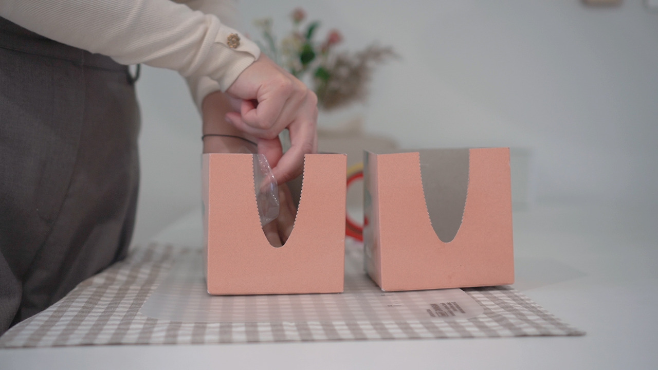 재활용 정리.00_04_15_01.Still054.jpg