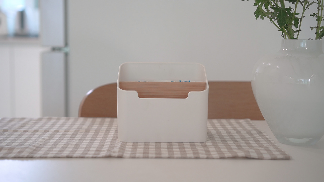 재활용 살림.00_05_30_03.Still063.jpg