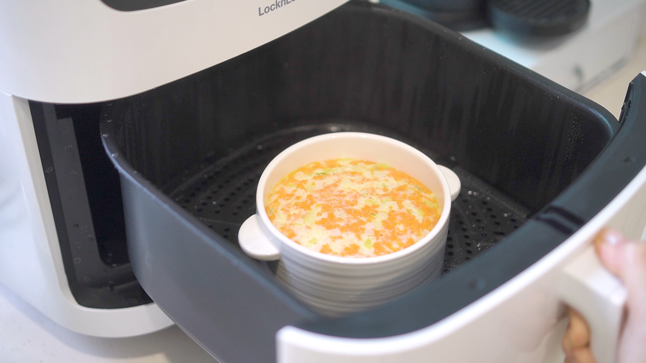 Vlog 40-Air Fryer.00_07_09_03.Still003.jpg