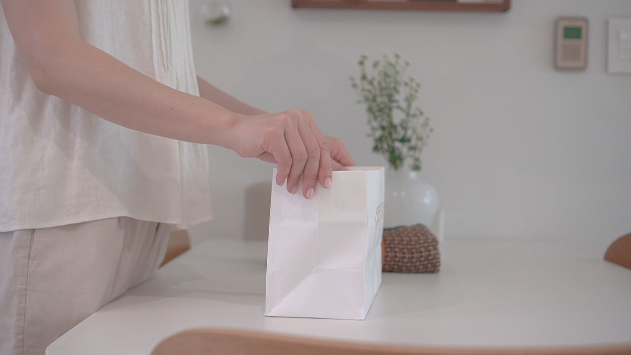 재활용 살림.00_03_05_19.Still027.jpg