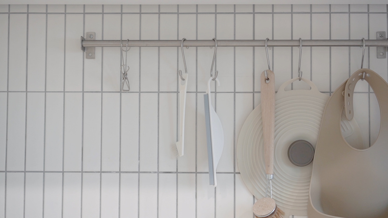 vlog 43- 다이소 생활편리템.00_01_55_21.Still024.jpg