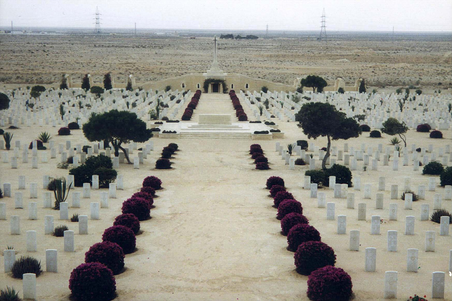 엘 알라메인 전쟁 묘지 전경_saramaestro99.wordpress.com_.jpg