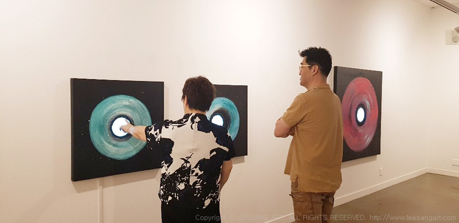 사진1_이상아트_우아한 이상_www.leesangart.com.jpg