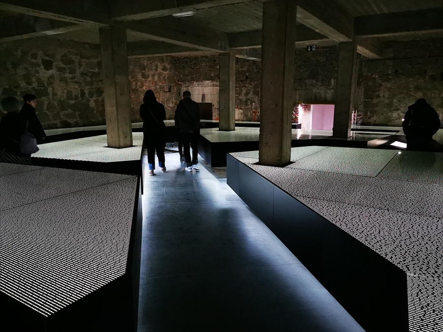 마우트하우젠 강제 수용소 내부 전경_webster.ac.at_4.jpg