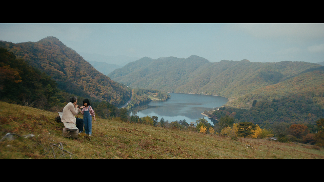 정말 먼 곳 스틸 (6).jpg