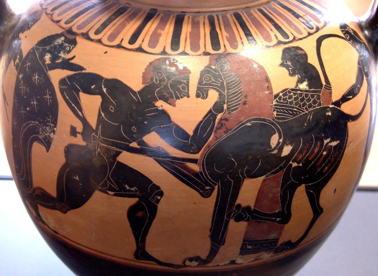 호메로스가 장수의 모범으로 생각한 사자도 때려잡는 헤라클레스.jpg