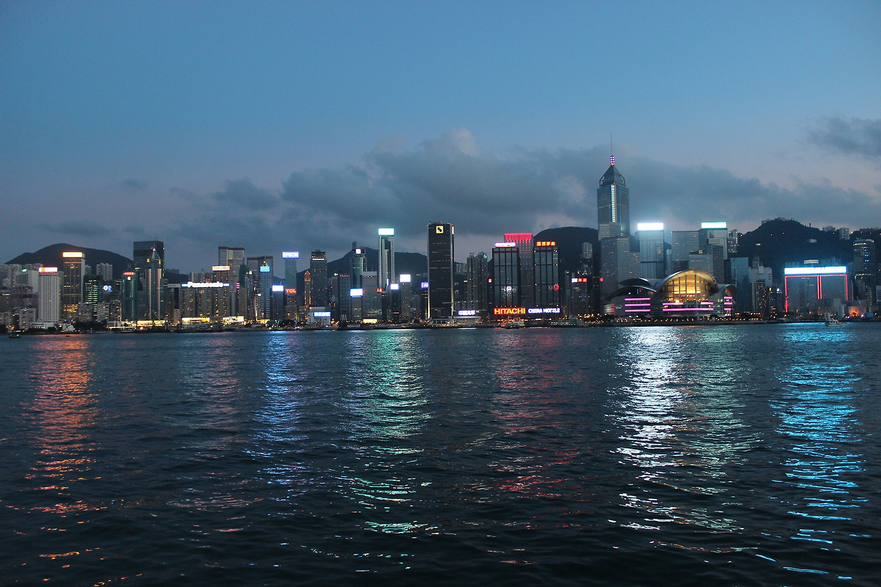 hong-kong-958762_1920.jpg