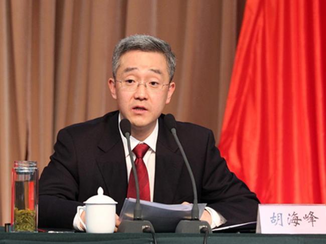 胡海峰02.jpg