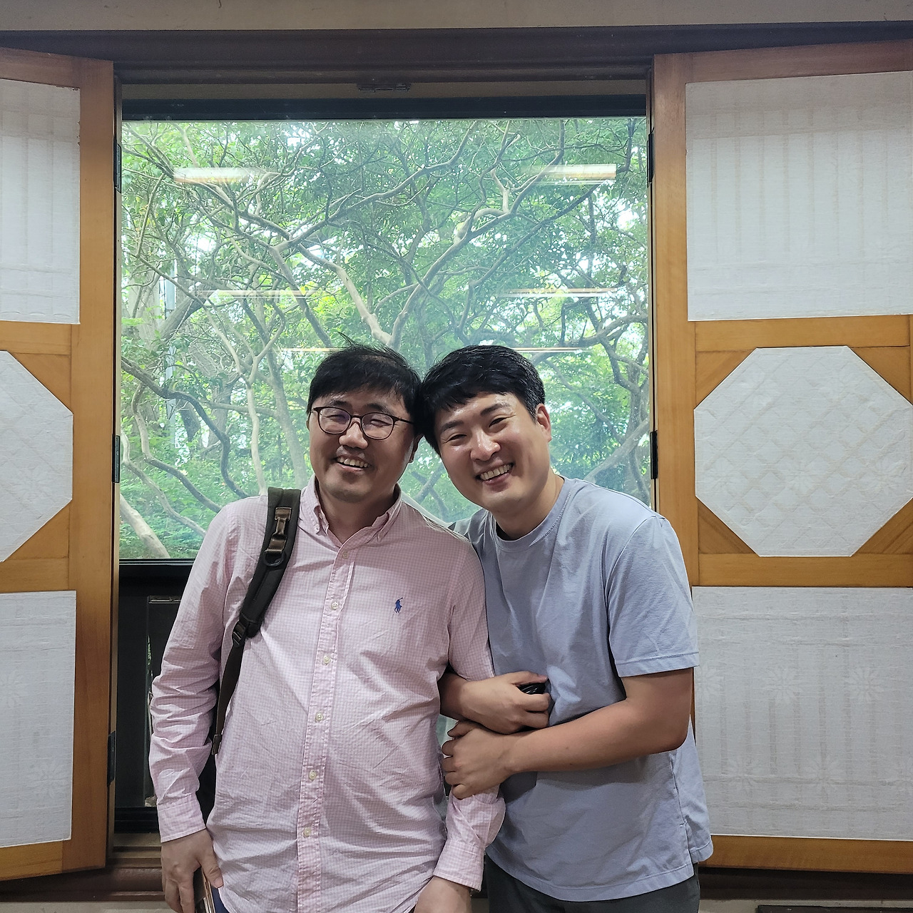 홍수열 박사님과.jpg