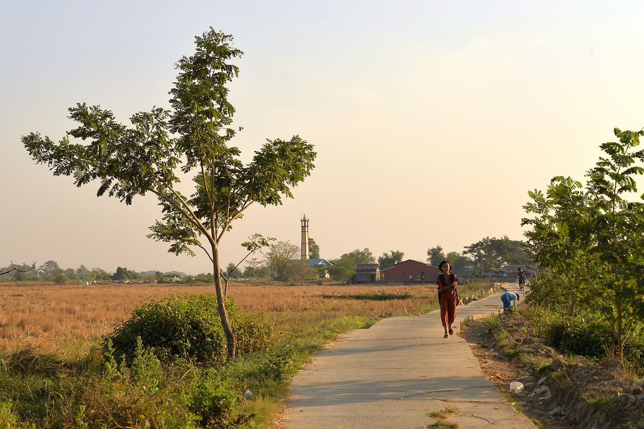 양곤_Dala 마을21.jpg