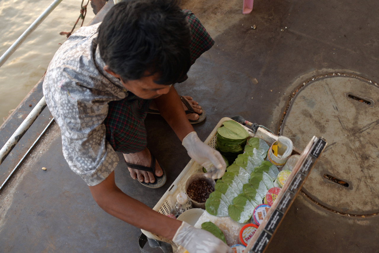 양곤_Dala 마을29.jpg