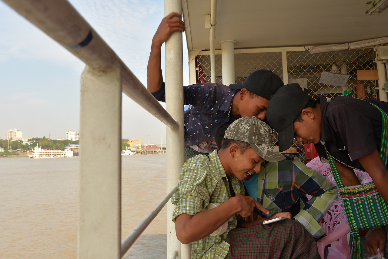 양곤_Dala 마을2.jpg