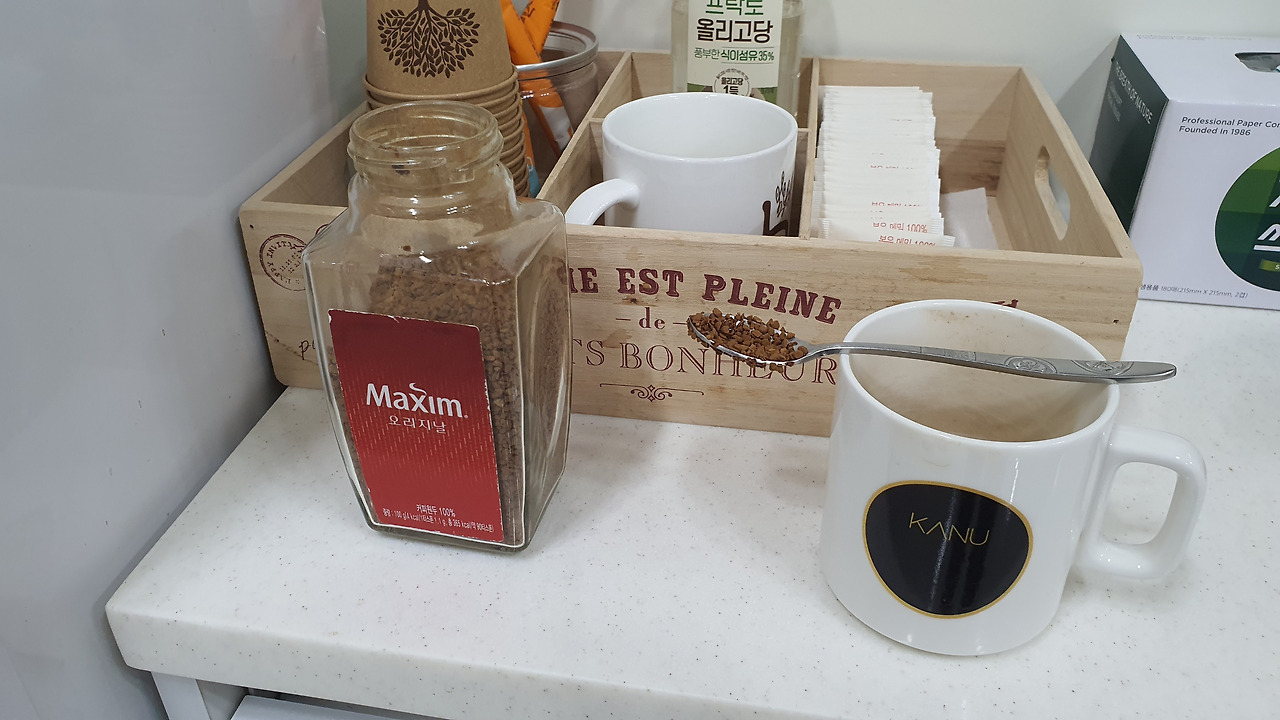 카페인두통 커피두통 지월한의원.jpg