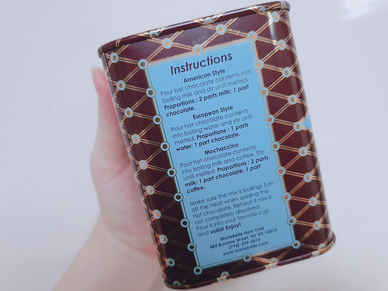 초콜릿이 녹으면 슬픔도 녹아내려_감성에세이 뉴욕 마리벨.jpg