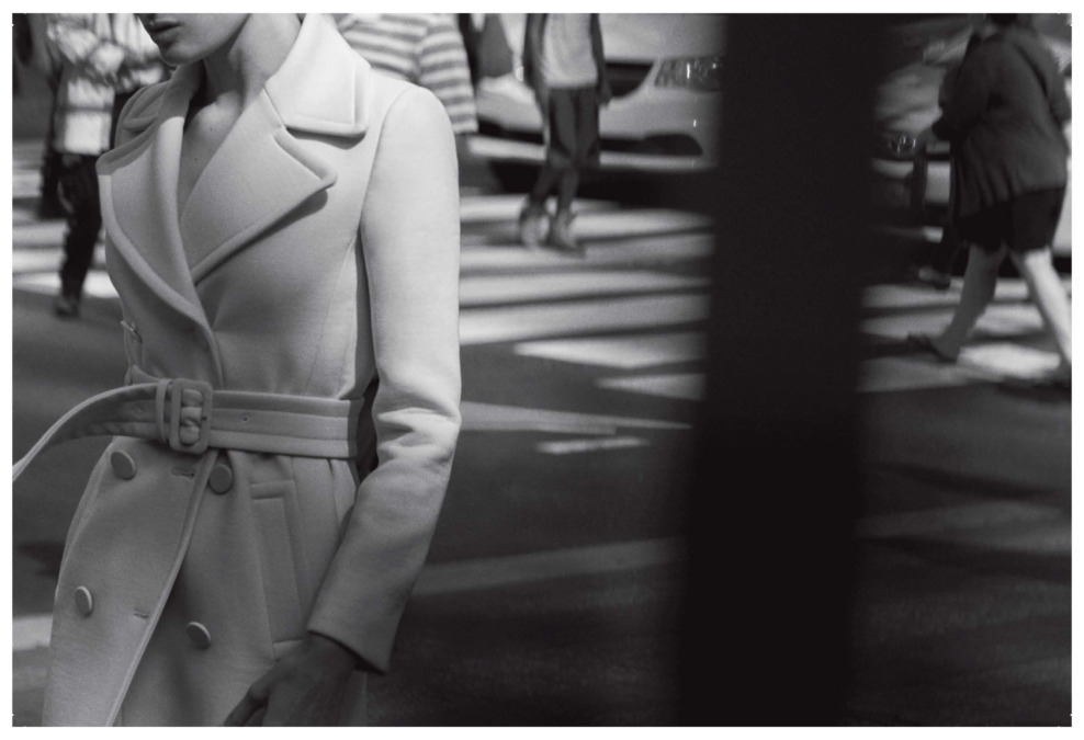 Peter_Lindbergh_Vogue_Italy_Walking_3.jpg