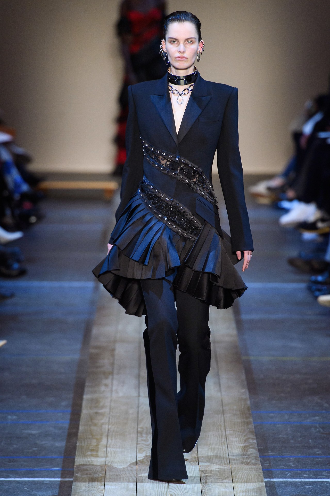 2019fw 레디투웨어 발렌티노3.jpg