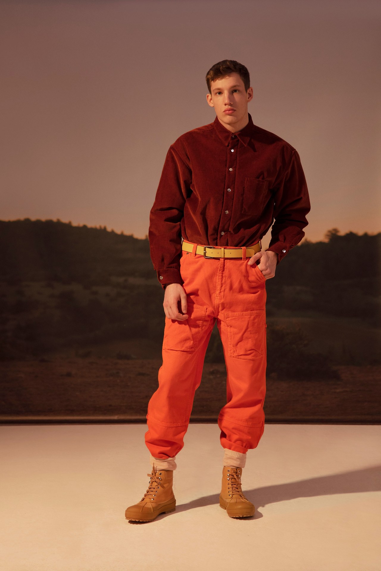 00014-jacquemus-menswear-fall-2019-CREDIT-Bruno-Staub.jpg