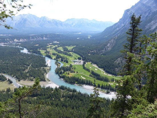 tunnel mountain2.jpg
