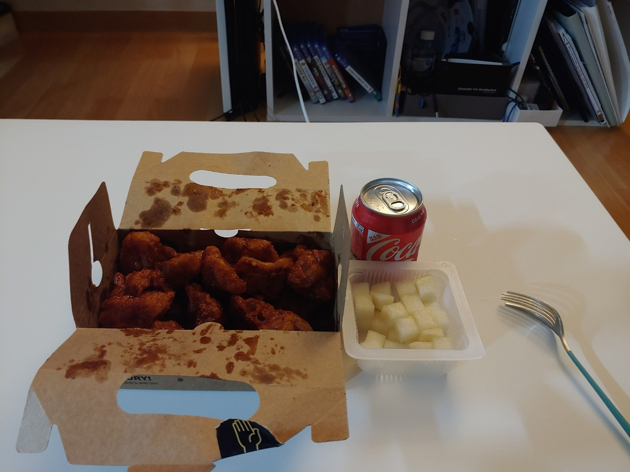 사원일기_일의 두 가지 종류_치킨.jpg