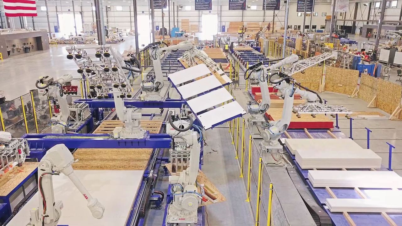 videoplayback (1).mp4_000117075.jpg