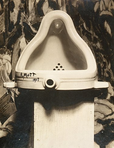 375px-Marcel_Duchamp,_1917,_Fountain,_photograph_by_Alfred_Stieglitz.jpg
