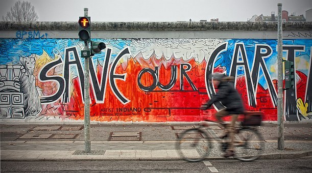 berlin-wall-50730__340.jpg