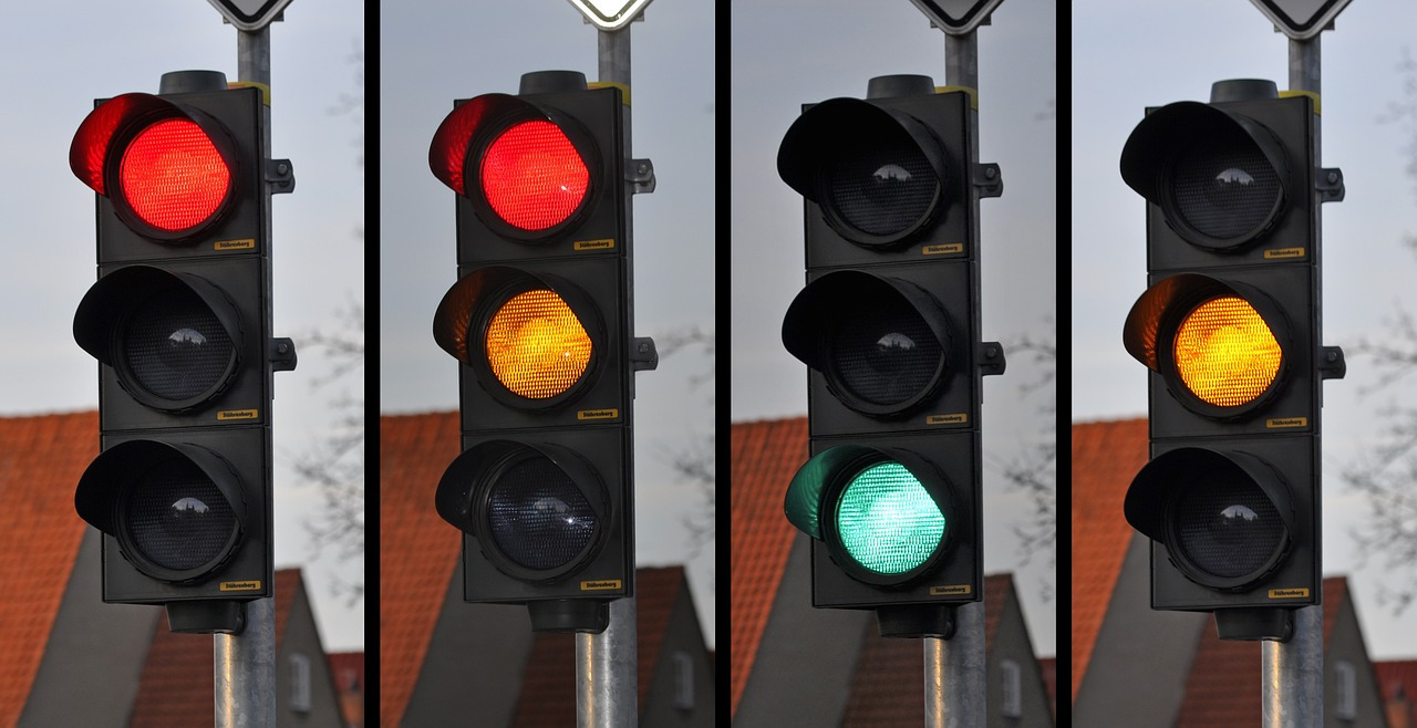 traffic-light-876047_1280.jpg