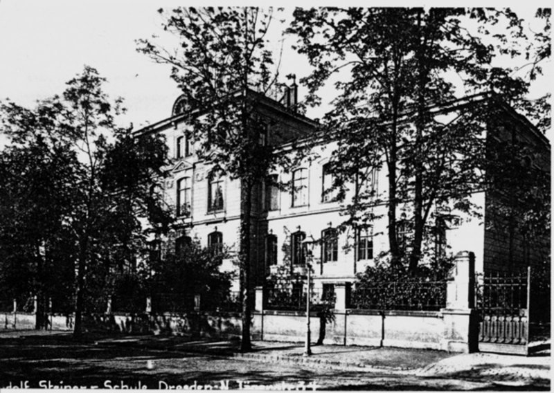 csm_waldorfschule-dresden-schulgeschichte_38127558fd.jpg