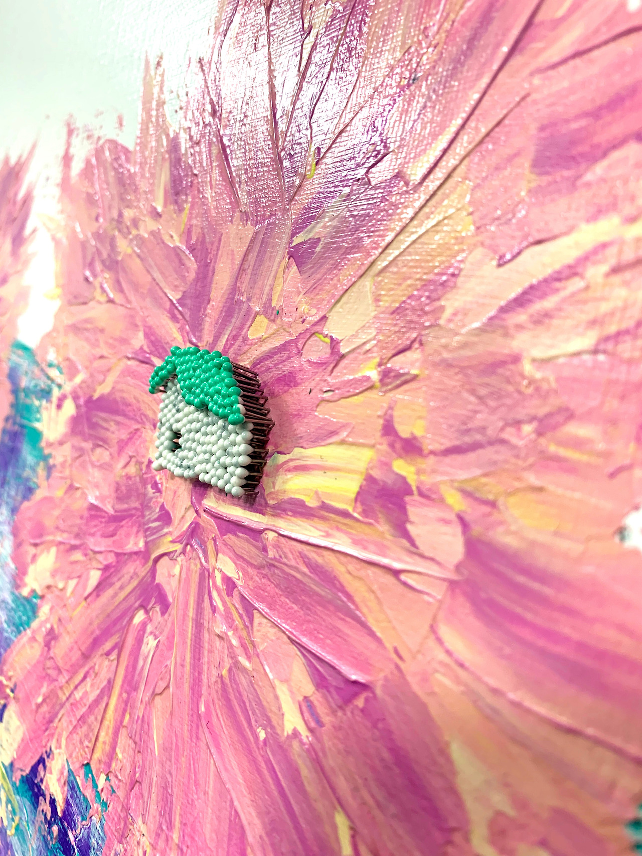 Homtopia-8, pin on canvas,  530x330x50mm, 2019, 120만원-2.jpg