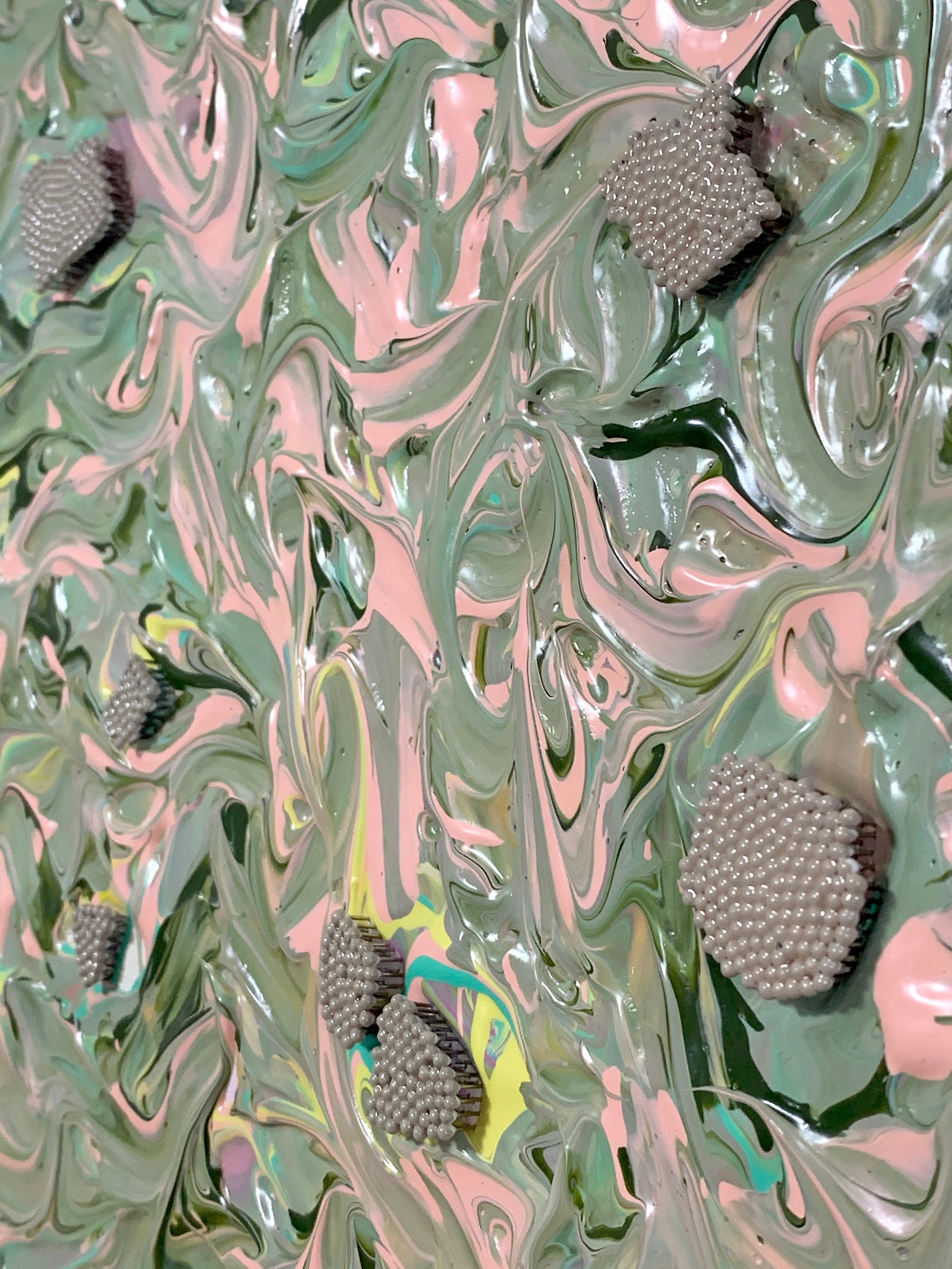 해소10, 330x450x50mm, acrylic paint, pin, 2019, 60만원-2.jpg