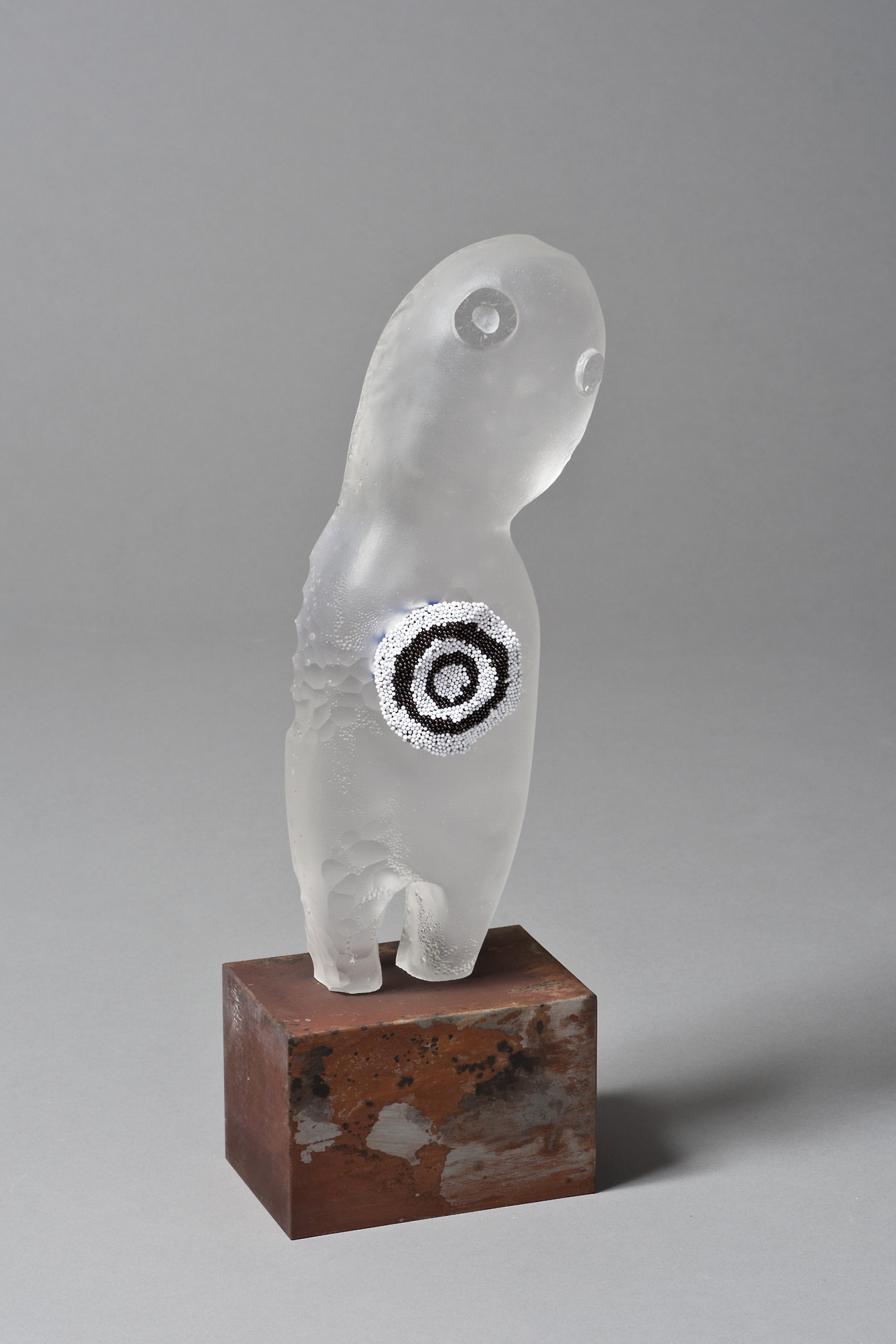 내면더미2, pin on glass, acrylic paint, 100x150x420mm, 2013.jpg