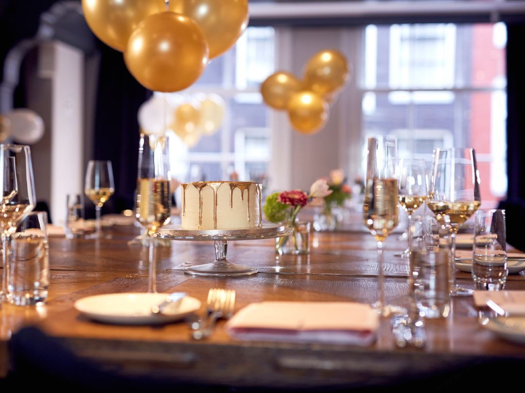 풀리처_암스테르담_레스토랑 (2).jpg