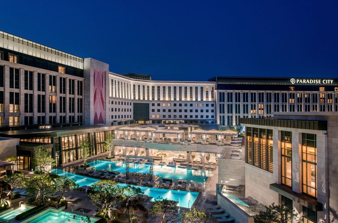 인천_파라다이스시티_호텔_외관.jpg