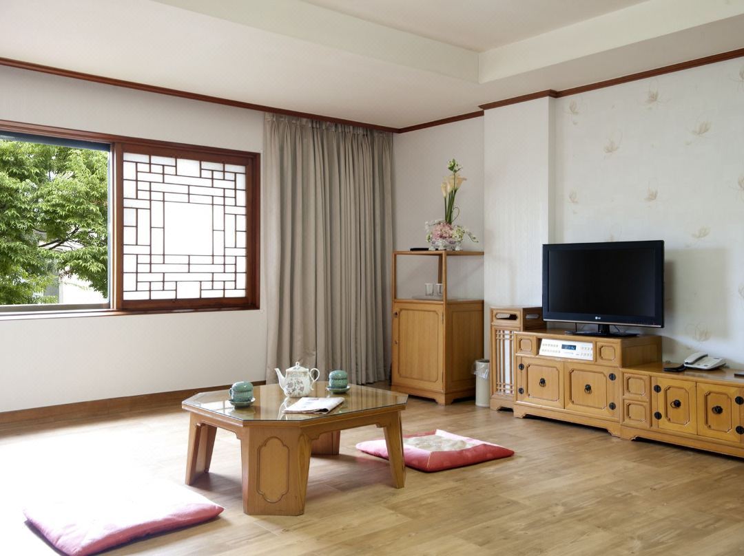 온양 관광호텔_호텔 내관_ 디럭스룸_온돌.jpg