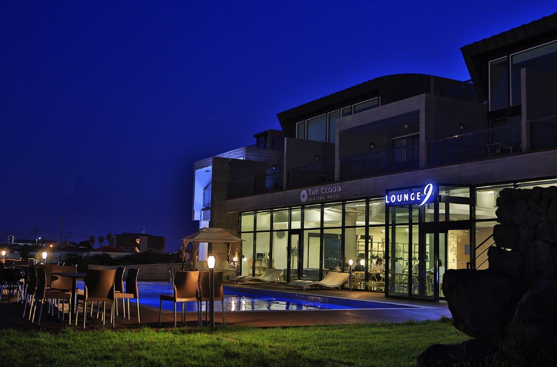 더_클라우드_풀_앤_스파_호텔_외관2.jpg