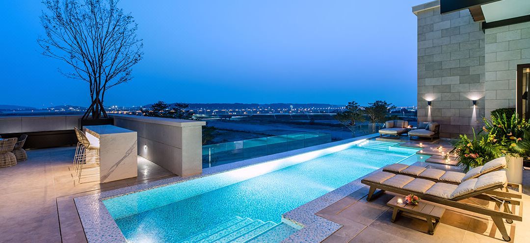 인천 파라다이스 시티_내관_디럭스 풀 빌라.jpg