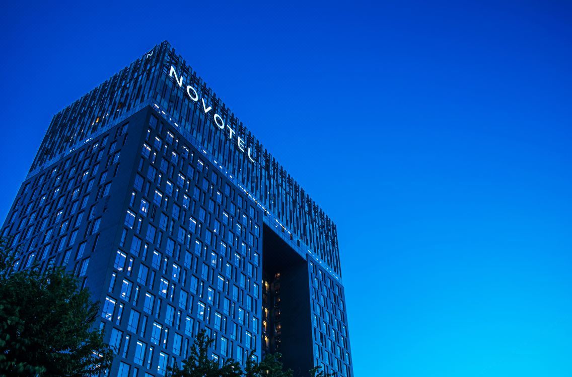동대문_노보텔앰배서더_서울_동대문_호텔&레지던스_외관.jpg