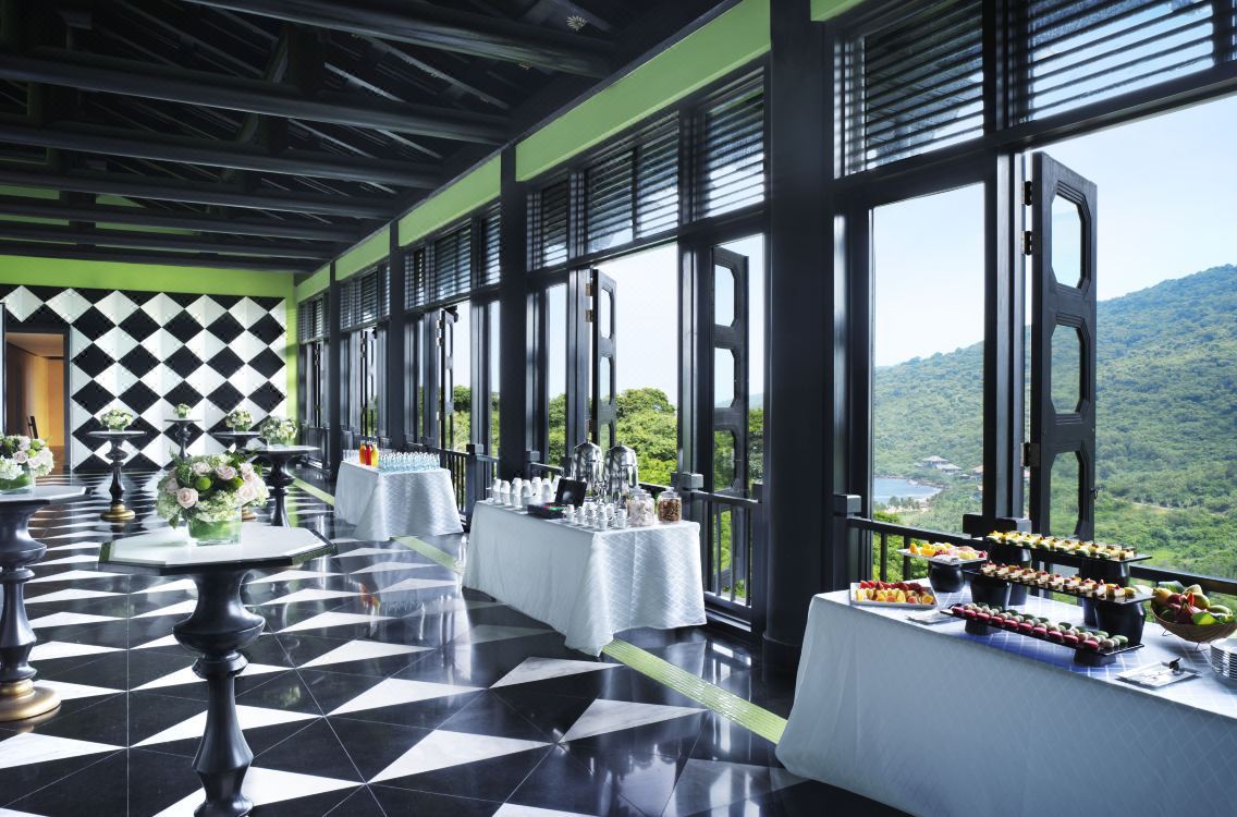 인터컨티넨탈_따낭_썬_페닌슐라_리조트_레스토랑.jpg