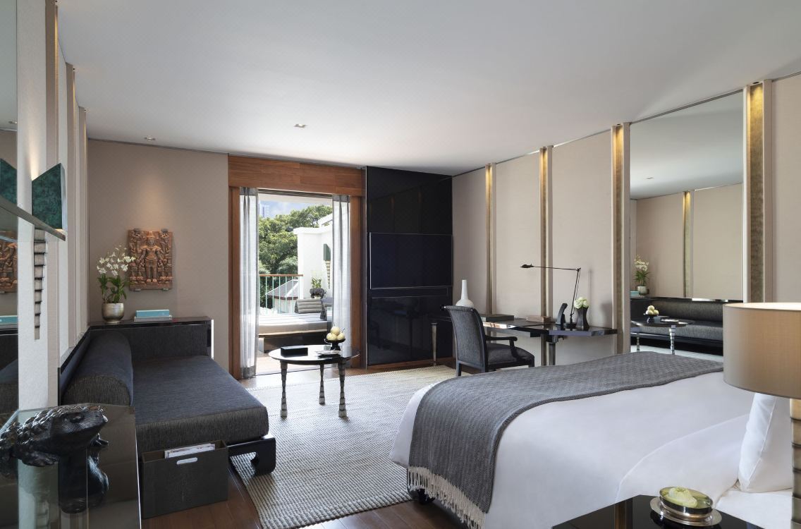 더_수코타이_방콕_클럽룸 (발코니).jpg