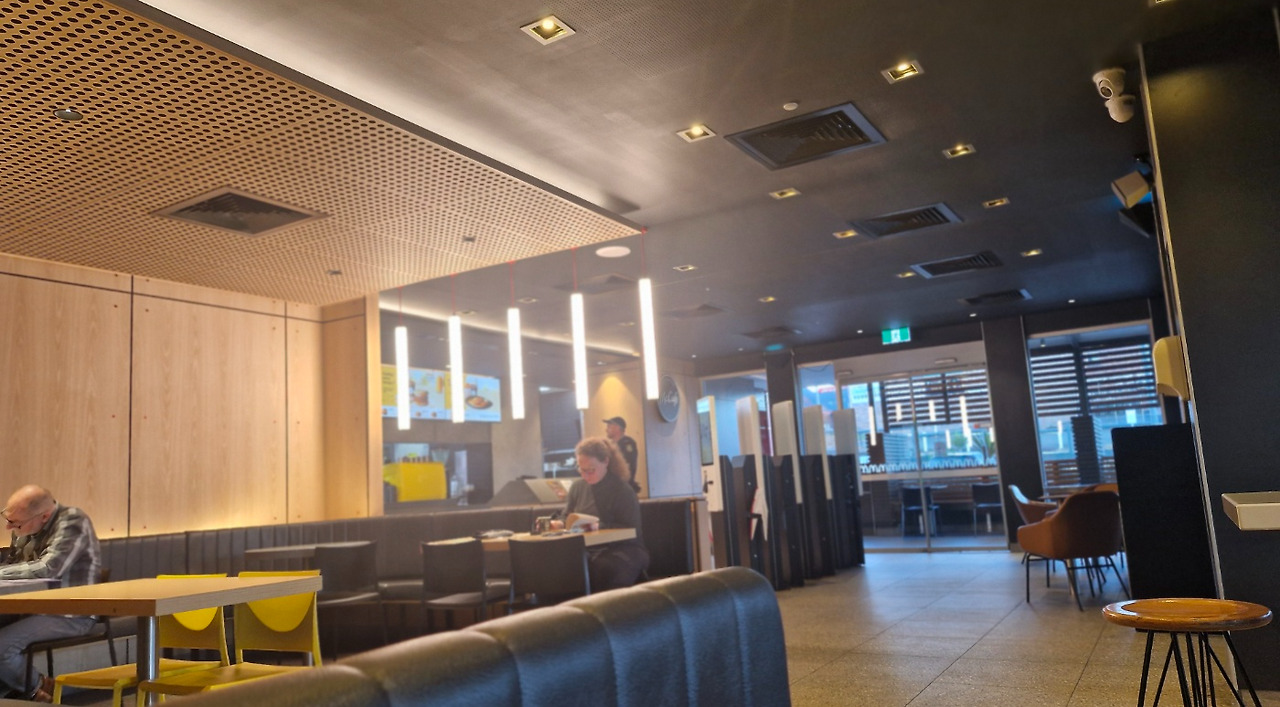 할아버지와 할머니.jpg